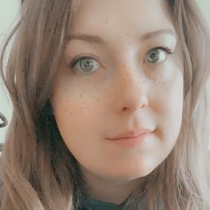 Meet your Posher, Cynthia